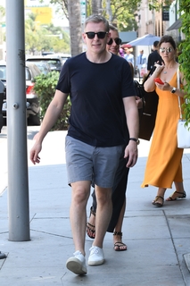 Cat Deeley feet photo thumbnail