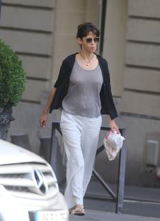 Sophie Marceau feet photo thumbnail