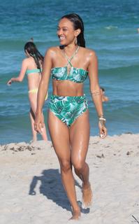 Karrueche Tran feet photo thumbnail