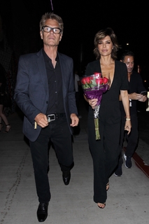Lisa Rinna feet photo thumbnail