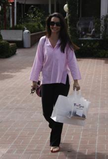 Kristin Davis feet photo thumbnail