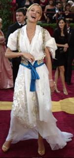 Uma Thurman feet photo thumbnail