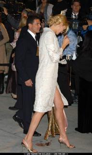 Uma Thurman feet photo thumbnail