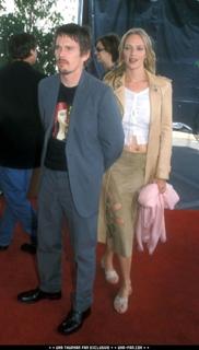 Uma Thurman feet photo thumbnail