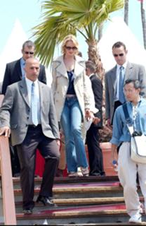 Uma Thurman feet photo thumbnail