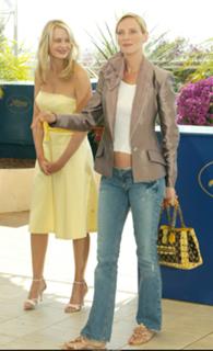 Uma Thurman feet photo thumbnail