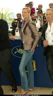 Uma Thurman feet photo thumbnail