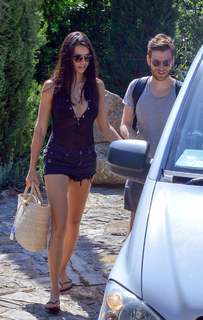 Adriana Lima feet photo thumbnail
