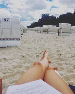 Nova Meierhenrich feet photo thumbnail