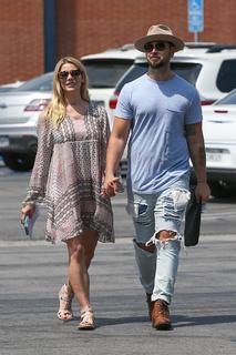 Ashley Greene feet photo thumbnail
