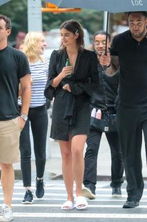 Taylor Hill feet photo thumbnail