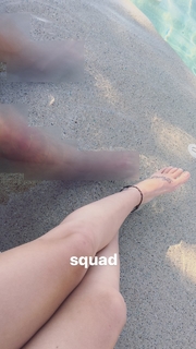 Paris Jackson feet photo thumbnail