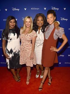 Reese Witherspoon feet photo thumbnail