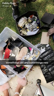 Debby Ryan feet photo thumbnail