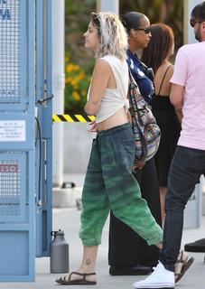 Paris Jackson feet photo thumbnail