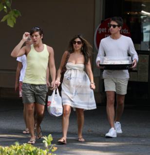 Jamie-Lynn Sigler feet photo thumbnail