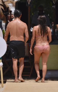 Eva Longoria feet photo thumbnail