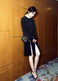 Mi Yang feet photo thumbnail