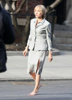 Angelina Jolie feet photo thumbnail