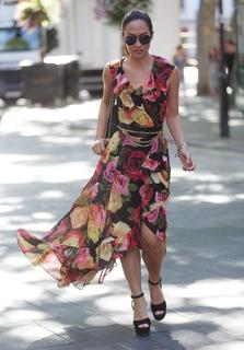 Myleene Klass feet photo thumbnail