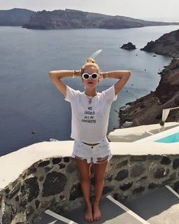 Chiara Ferragni feet photo thumbnail