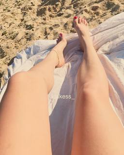 Jenelle Jcakess feet photo thumbnail