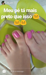 Isa Pes feet photo thumbnail