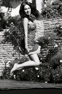 Megan Fox feet photo thumbnail