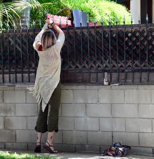 Paris Jackson feet photo thumbnail