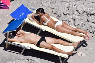 Nicole Scherzinger feet photo thumbnail