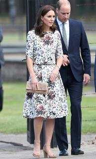 Catherine Princess of Wales feet photo thumbnail