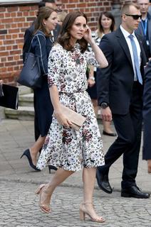 Catherine Princess of Wales feet photo thumbnail