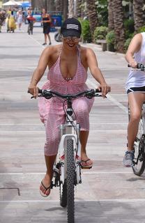 Eva Longoria feet photo thumbnail