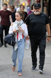 Eliza Dushku feet photo thumbnail