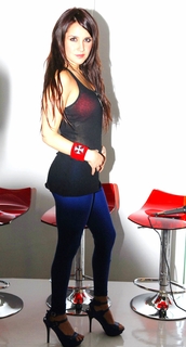 Dulce María feet photo thumbnail