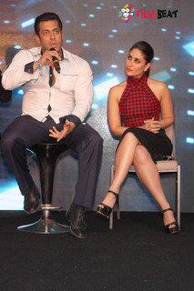 Kareena Kapoor feet photo thumbnail