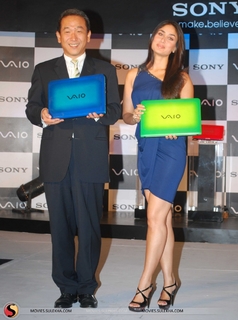 Kareena Kapoor feet photo thumbnail