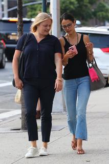 Jordana Brewster feet photo thumbnail