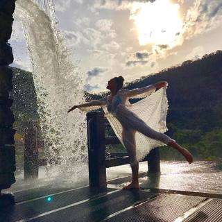 Juliana Paes feet photo thumbnail