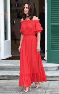 Catherine Princess of Wales feet photo thumbnail