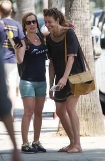 Kate Walsh feet photo thumbnail