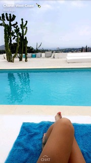 Chanel West Coast feet photo thumbnail