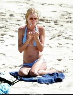 Uma Thurman feet photo thumbnail
