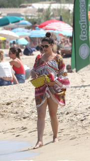 Kelly Brook feet photo thumbnail