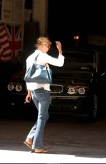 Uma Thurman feet photo thumbnail