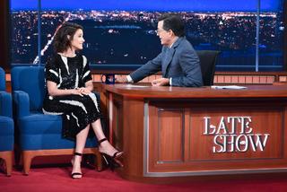 Cobie Smulders feet photo thumbnail