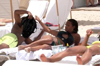 Christina Milian feet photo thumbnail