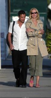 Uma Thurman feet photo thumbnail