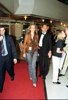 Uma Thurman feet photo thumbnail