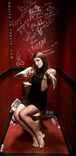Ashley Greene feet photo thumbnail